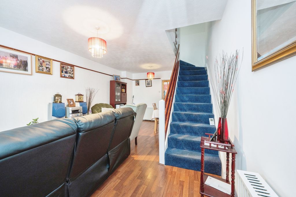 Property photo 3 of 15 Photography