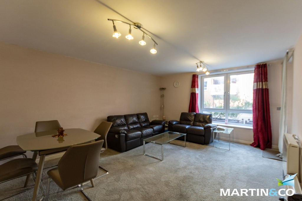 Property photo 3 of 12 Picture2