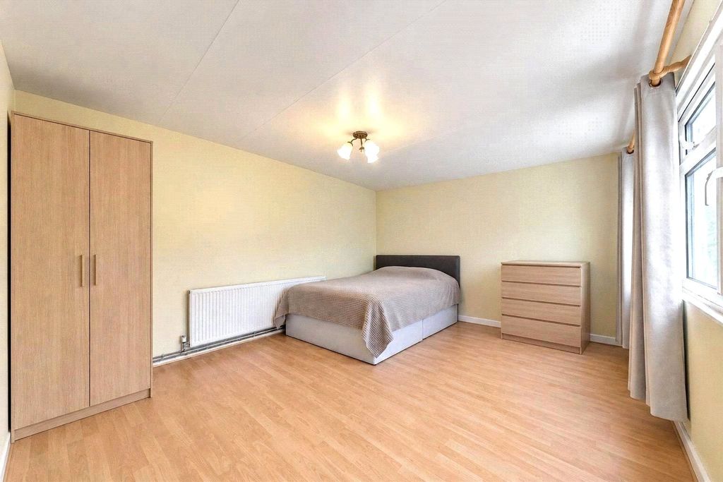 Property photo 1 of 6 Picture No. 02