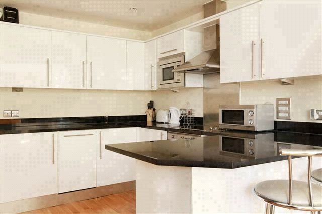 Property photo 3 of 13 Kitchen