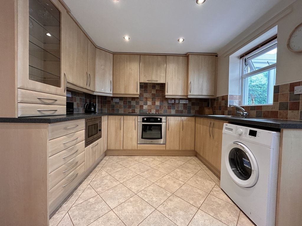 Property photo 3 of 14 Img_6944