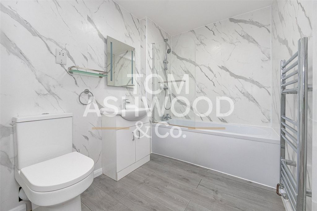 Property photo 2 of 13 Picture No. 24
