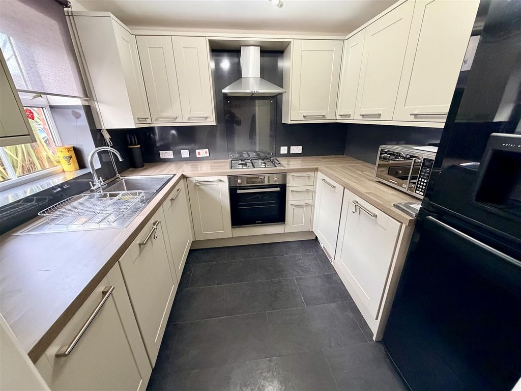 Property photo 3 of 10 Img_0952.Jpeg