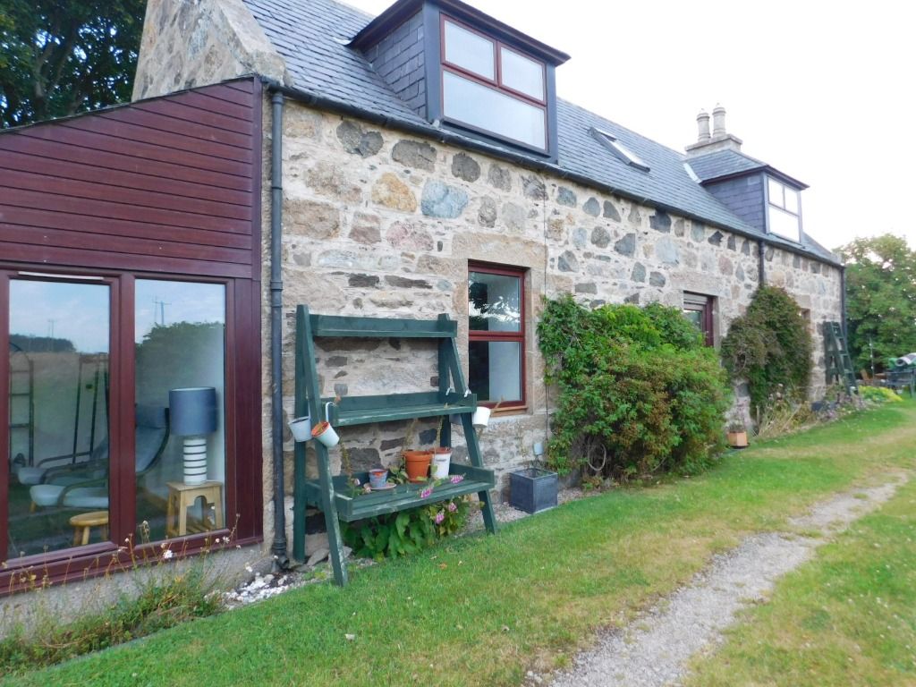 Property photo 2 of 36