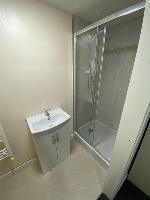 Property photo 2 of 43
