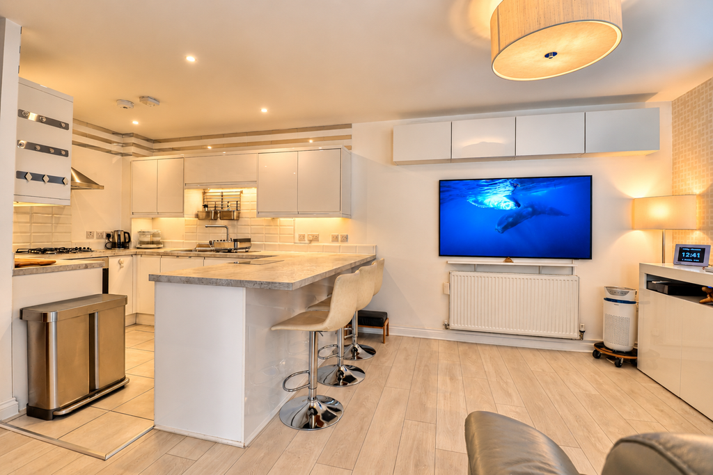 Property photo 1 of 17 Living Kitchen/Diner