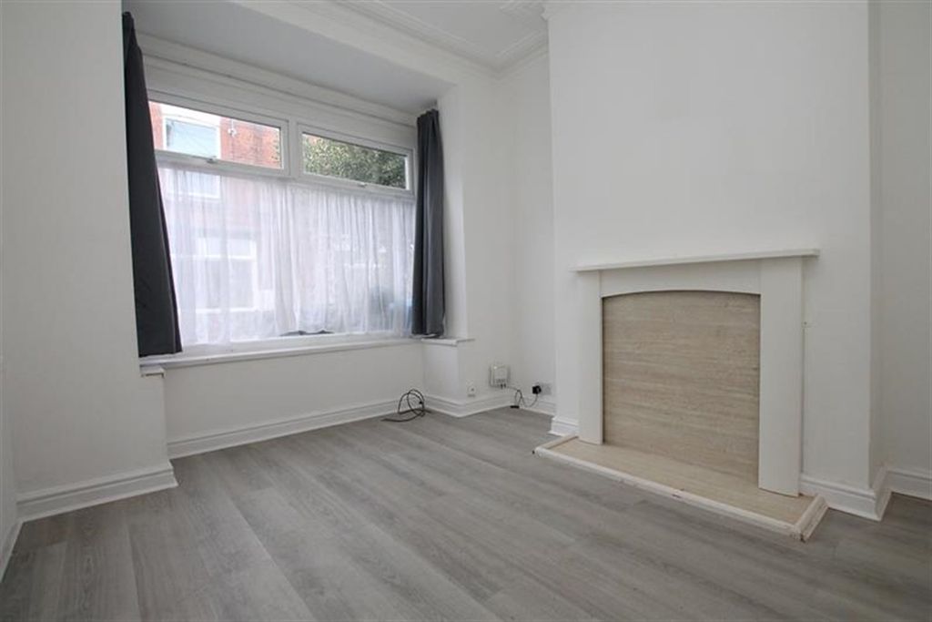 Property photo 3 of 15 (Main)