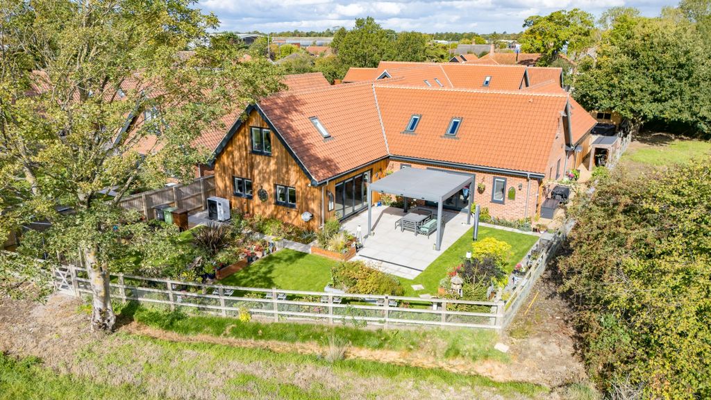 Property photo 1 of 45 3321921