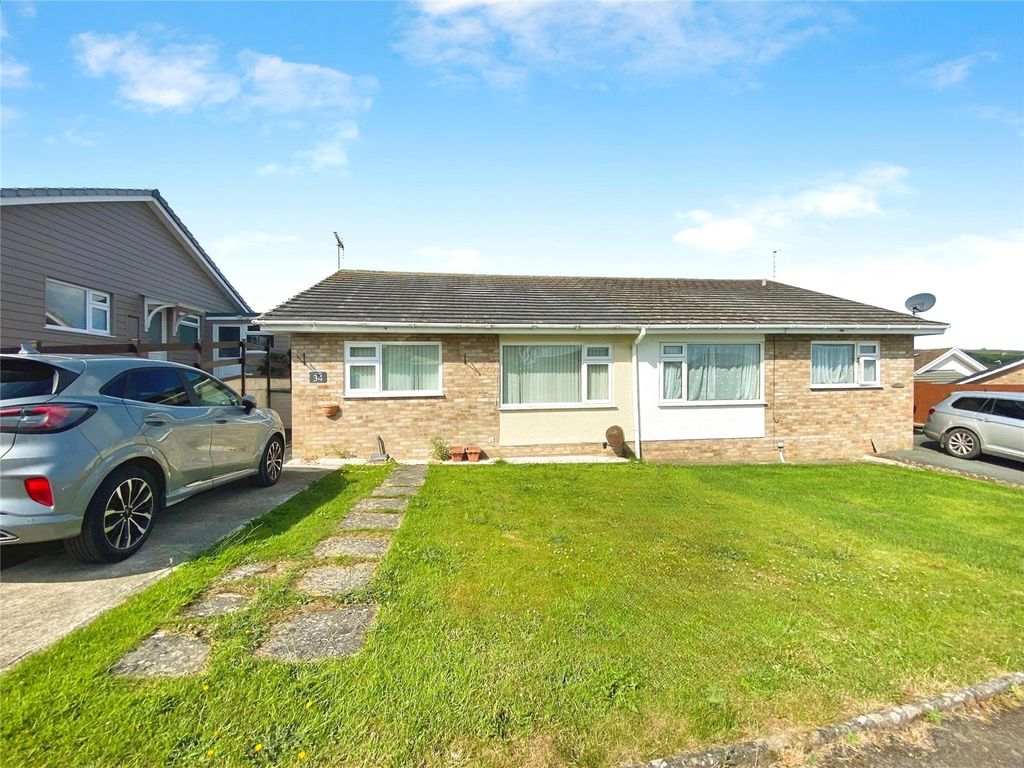 Property photo 1 of 10 Front External