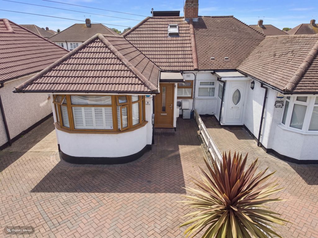 Property photo 1 of 19 Presented By Clinton At Ewemove Bexleyheath And Da