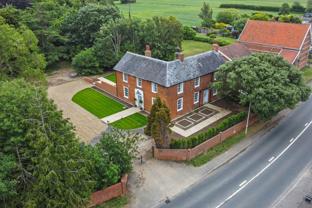Property photo 1 of 56 Pt-Fc(Col)-Millhouse-3