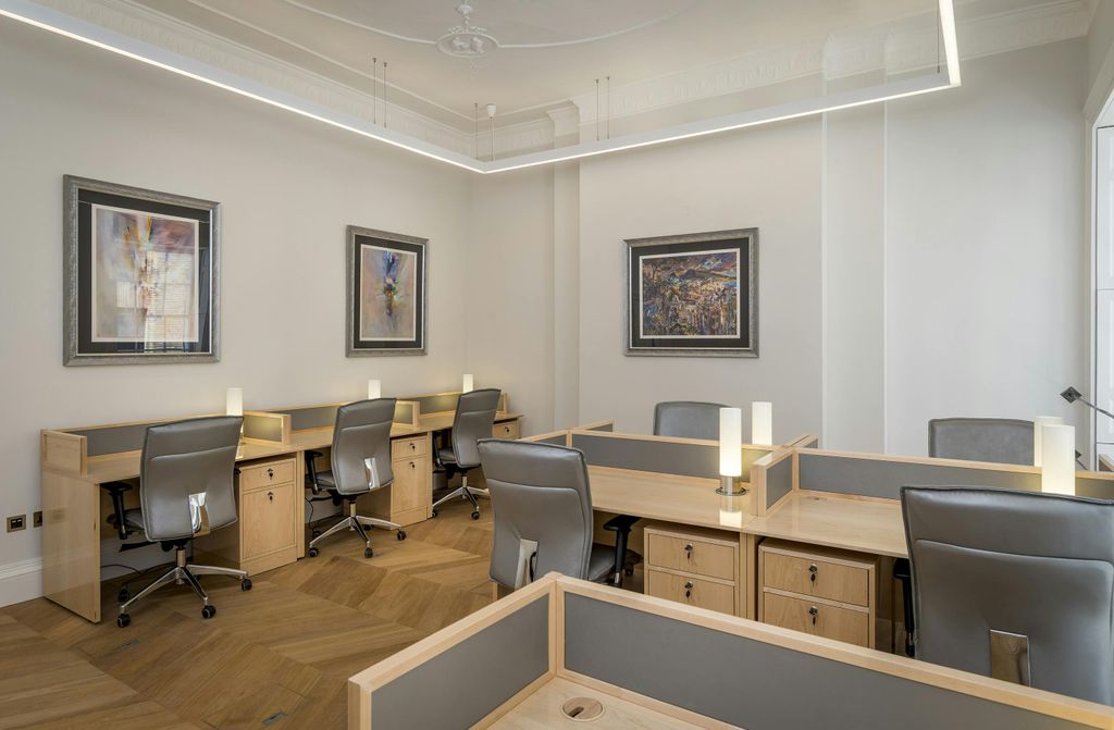 Property photo 3 of 7 Robert St Floor 29.Jpg