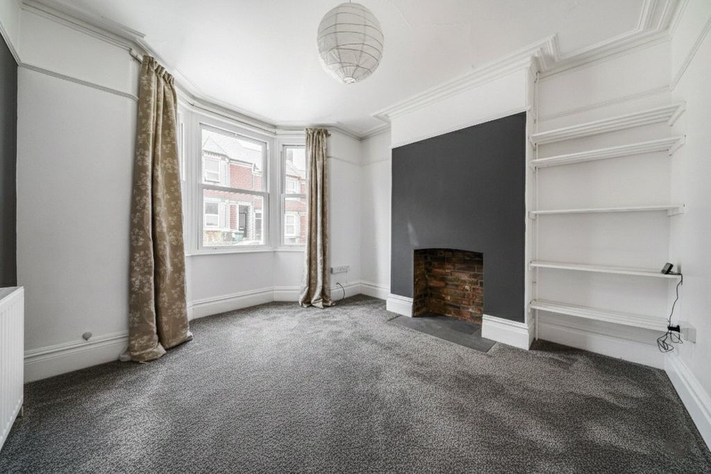 Property photo 3 of 10 Living Room