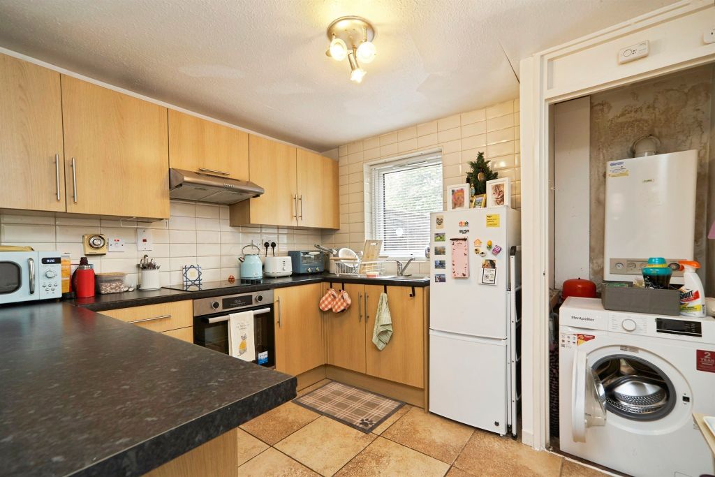 Property photo 2 of 8