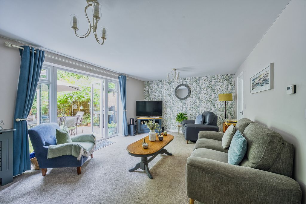 Property photo 3 of 22 Gcg-7