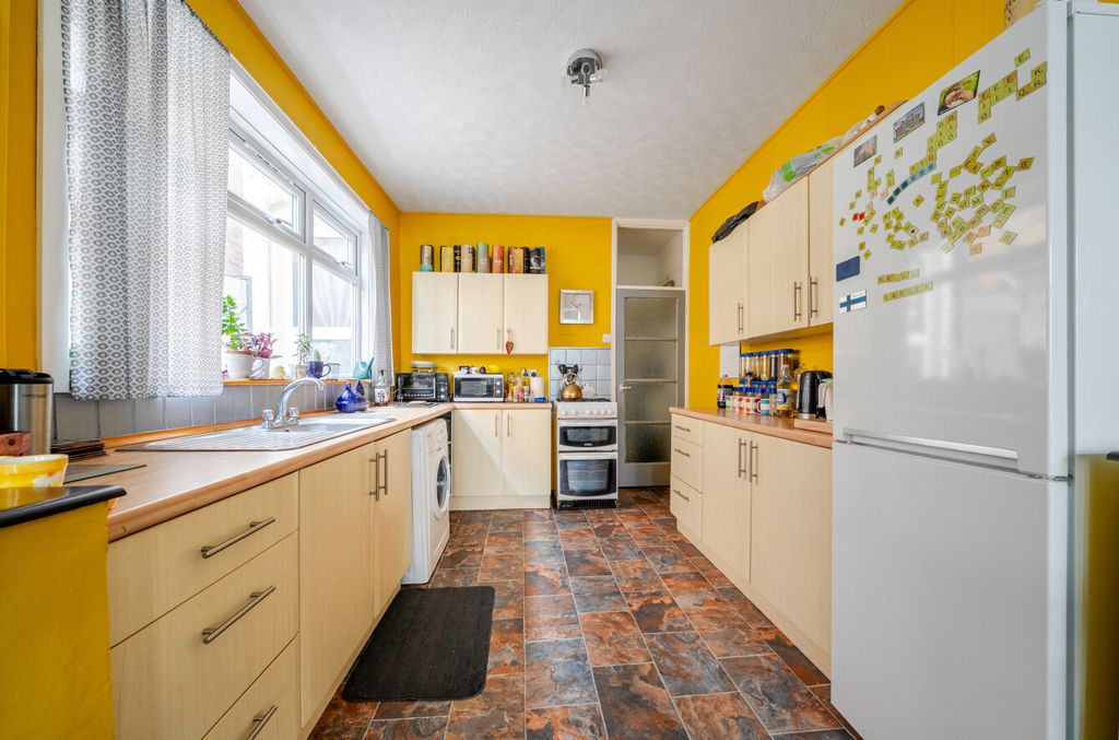 Property photo 2 of 9 1524826-11-6Ab572...