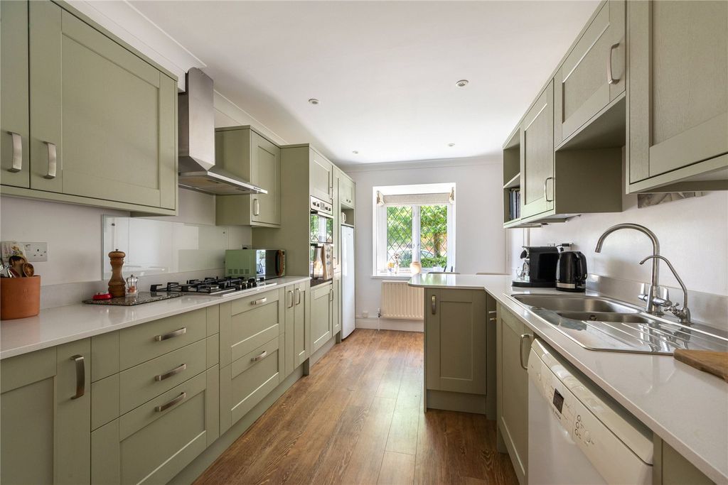 Property photo 2 of 17 Picture No. 05