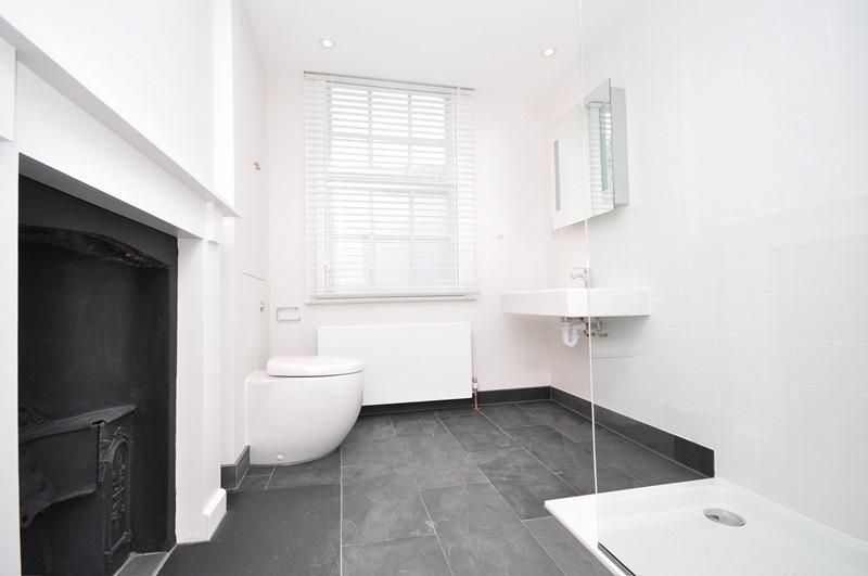 Property photo 3 of 4 Bathroom