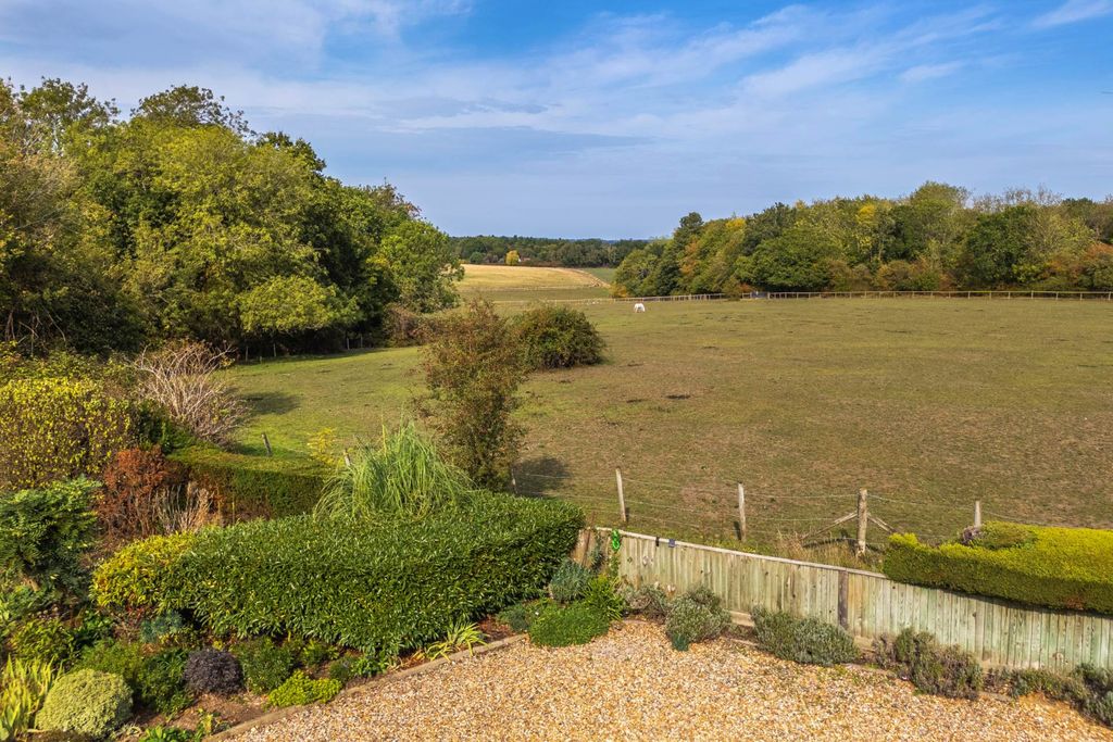 Property photo 3 of 40