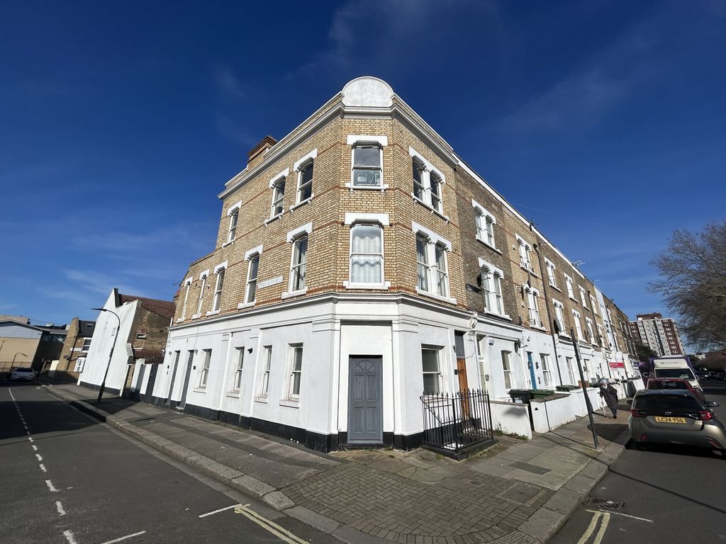 Property photo 1 of 8 Img_8943[1].Jpg