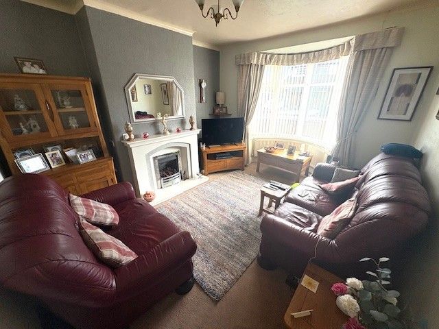 Property photo 2 of 11