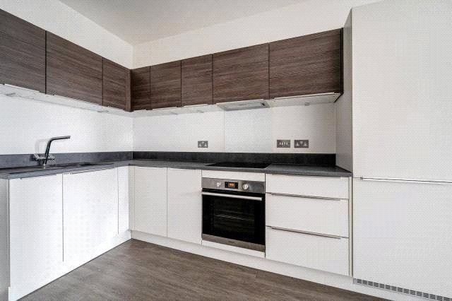 Property photo 3 of 12 Kitchen