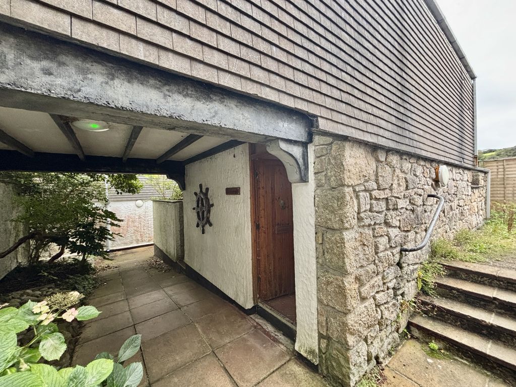 Property photo 1 of 9 2 Bedroom Detached Mews Style House For Sale