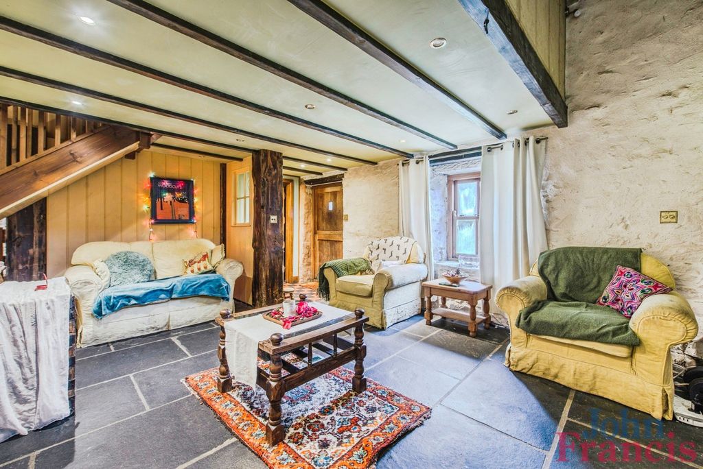 Property photo 3 of 23 Pbox-Img.Jpg