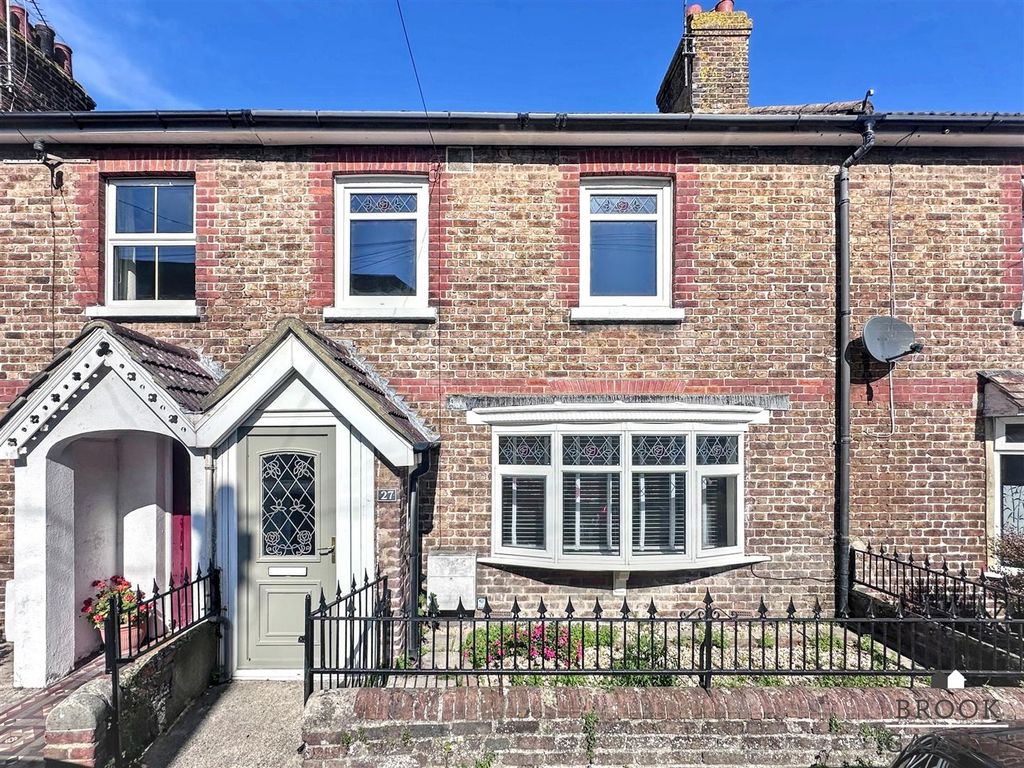 Property photo 1 of 18 01323 438506