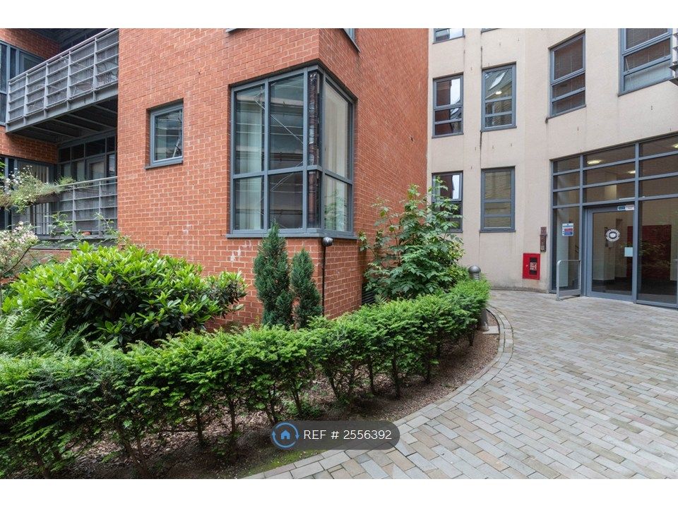 Property photo 2 of 35