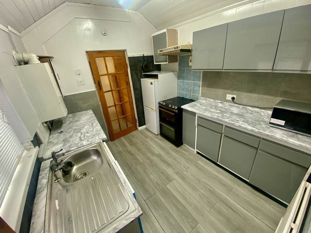 Property photo 3 of 20 Img_3176