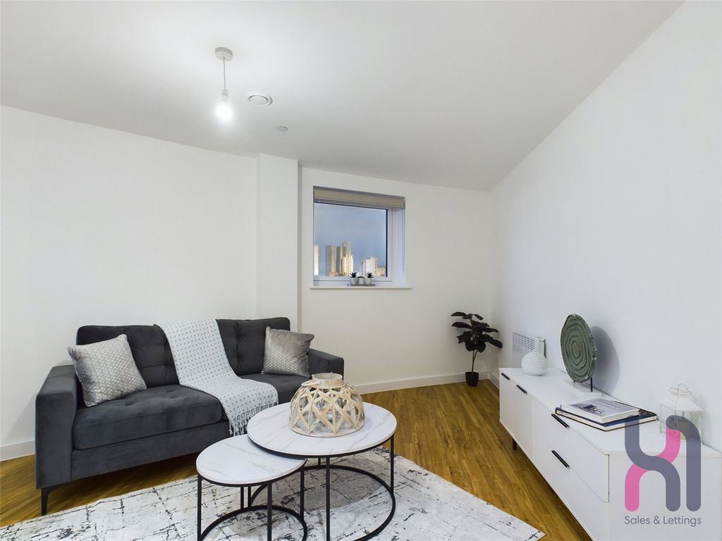 Property photo 2 of 15 Picture No. 03