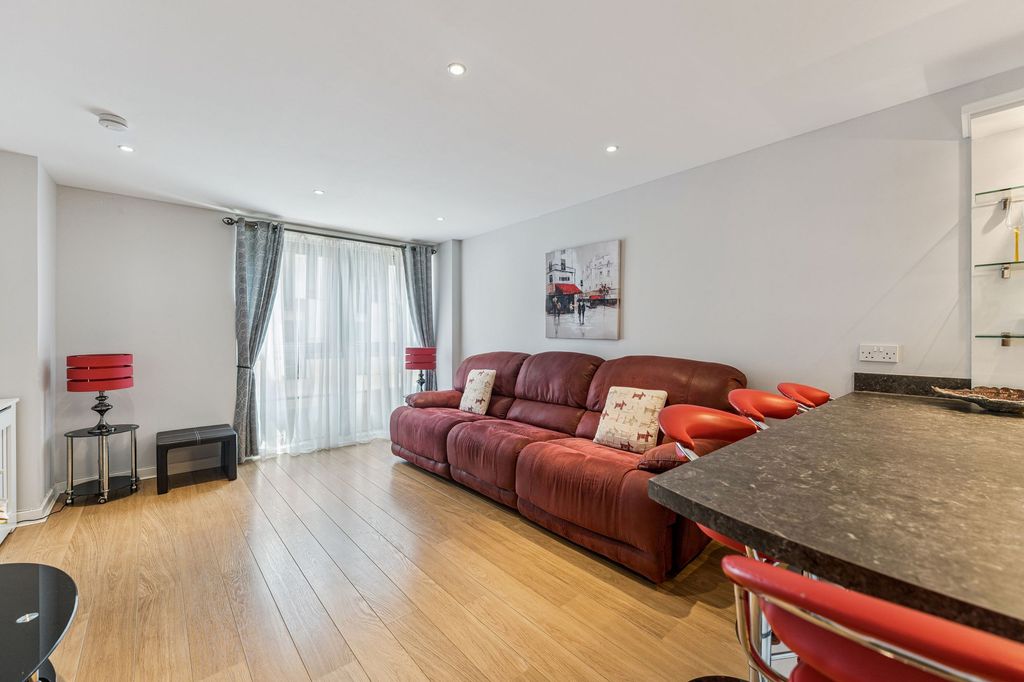 Property photo 2 of 16