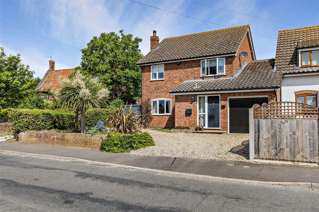 Property photo 1 of 36 Picture No. 32