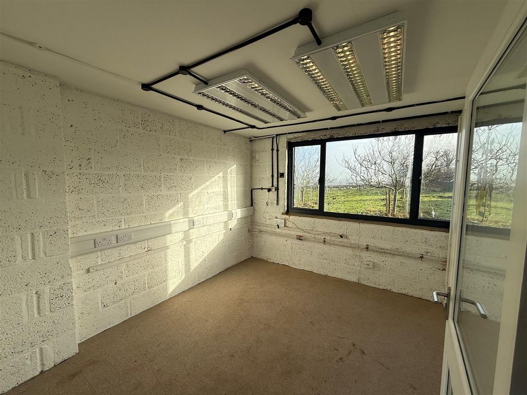 Property photo 3 of 3 Photo 3.Jpg