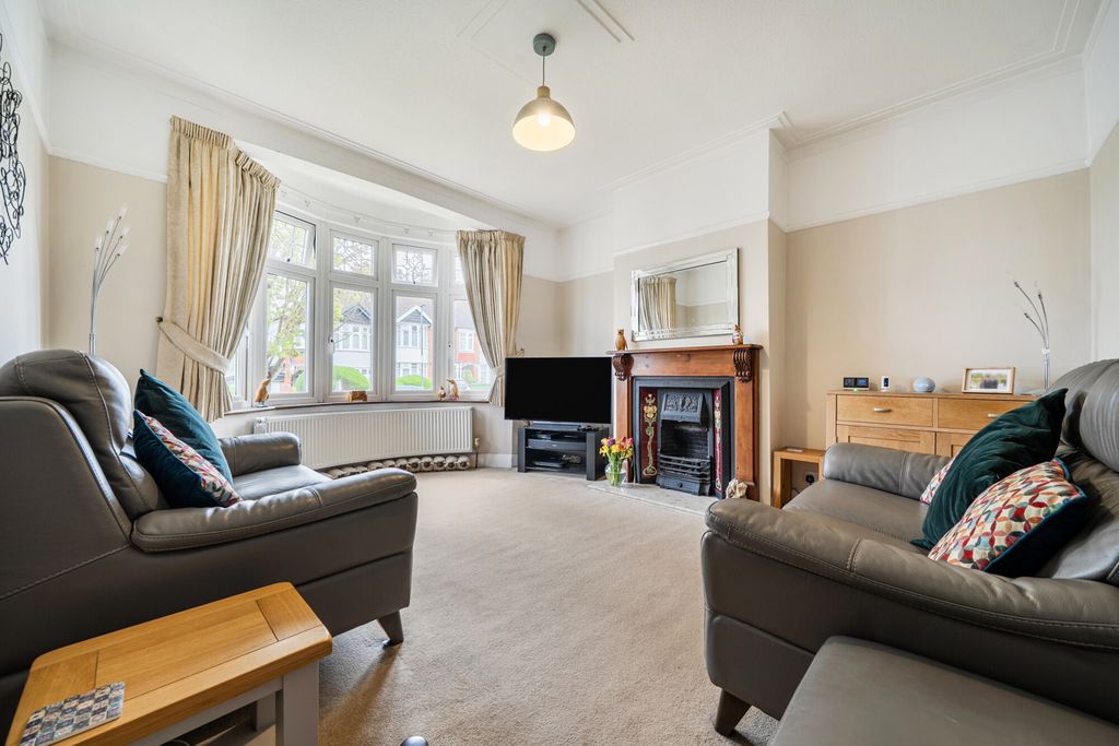 Property photo 2 of 20 Reception Room