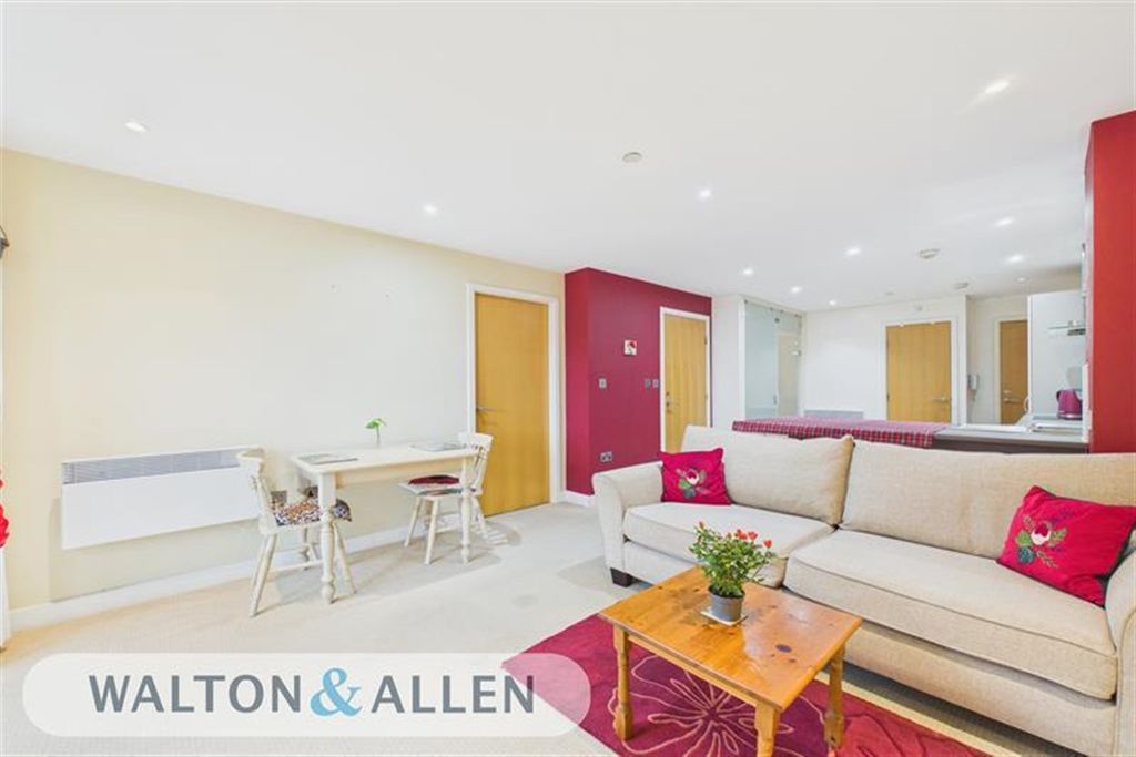 Property photo 1 of 13 (Main)