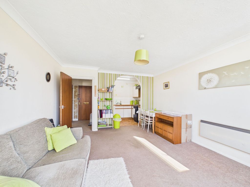 Property photo 3 of 13