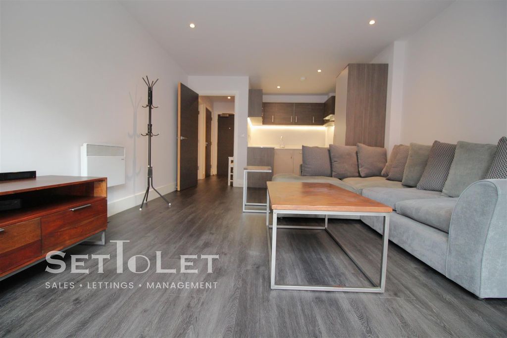 Property photo 2 of 13 Img_1079.Jpg