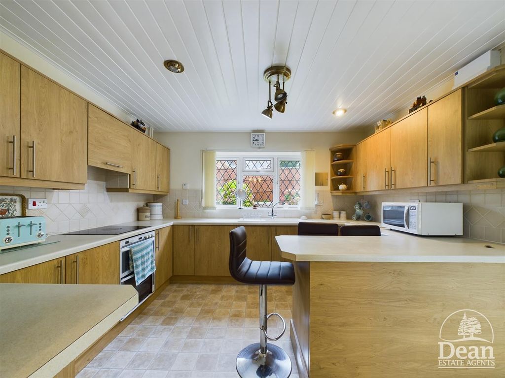 Property photo 2 of 24