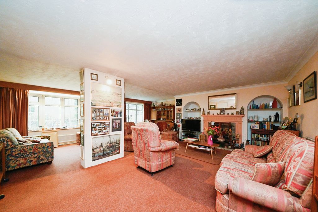 Property photo 2 of 24 Photography