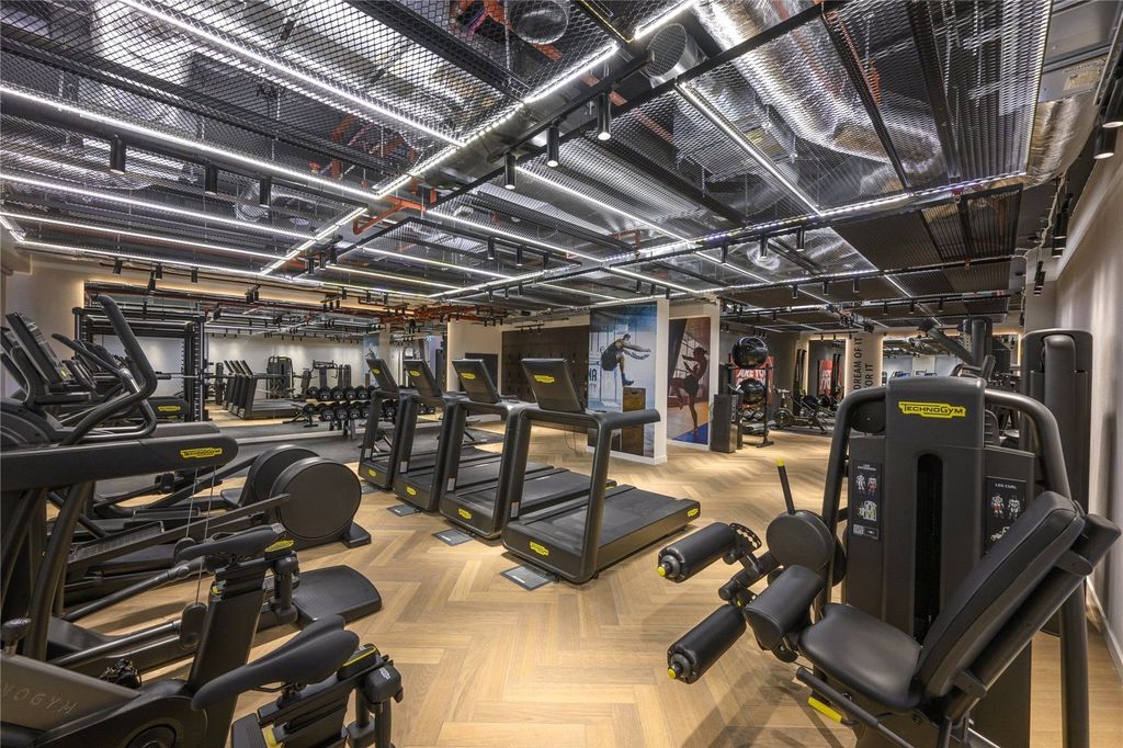 Property photo 3 of 26 Technogym
