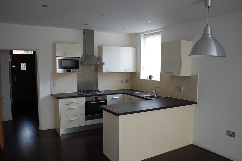 Property photo 2 of 15 Open Plan Lounge/Din