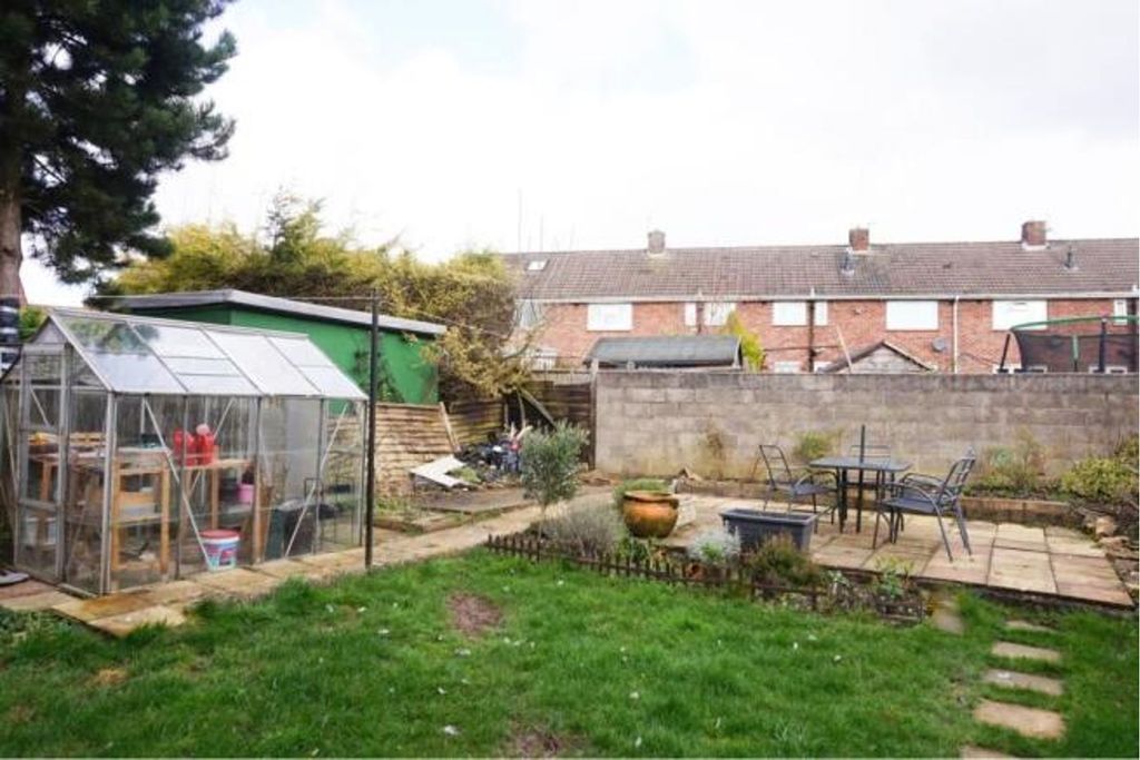 Property photo 2 of 7
