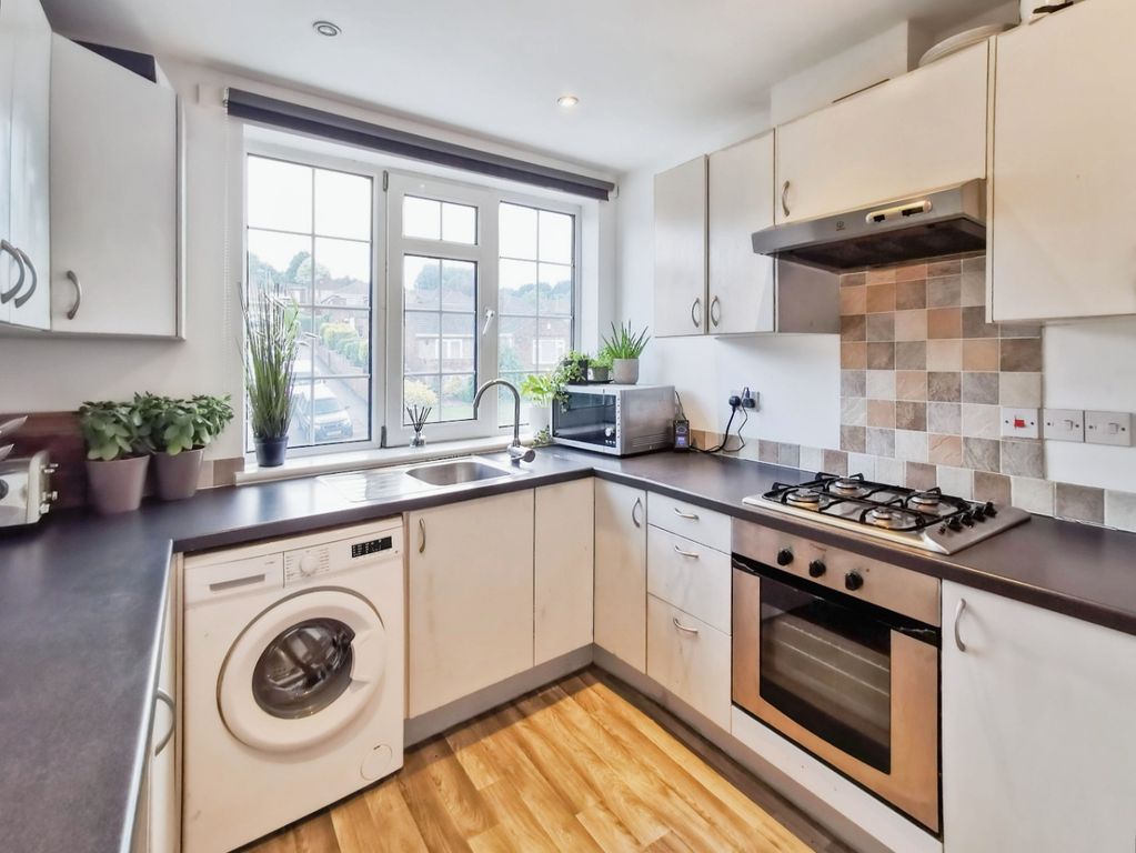 Property photo 2 of 5 5478181
