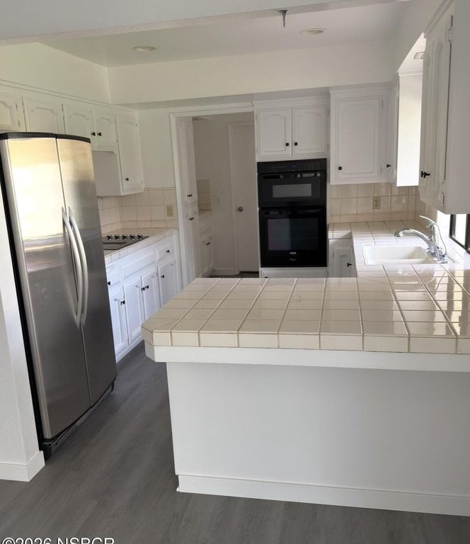 Property photo 3 of 10 <Alttext/>