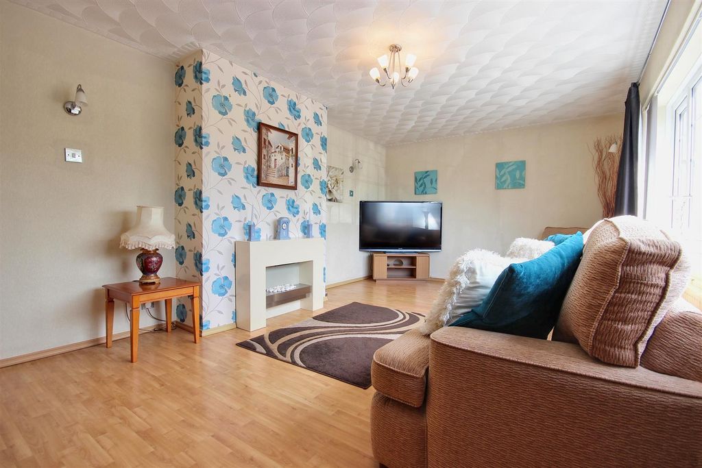 Property photo 2 of 19 Ash Grove, Aldbrough (3).Jpg