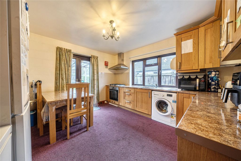 Property photo 3 of 16 Picture No. 01