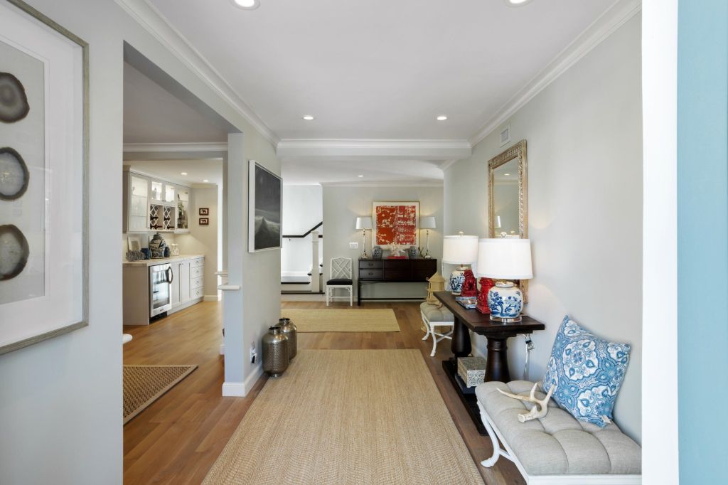 Property photo 3 of 10 <Alttext/>