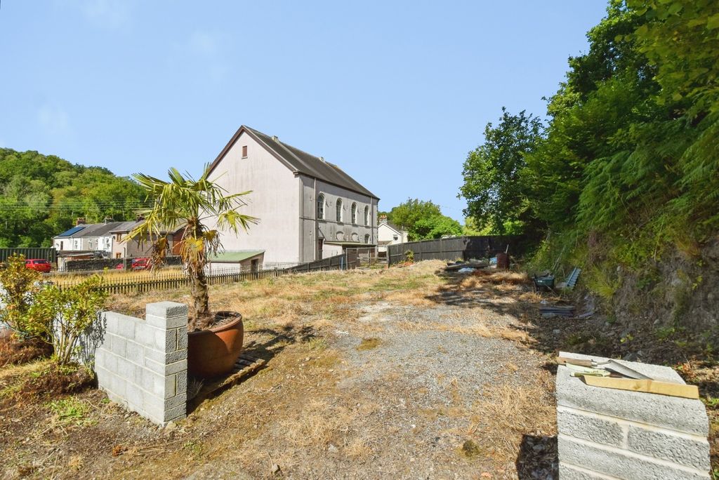 Property photo 3 of 23 Pbox-Img.Jpg